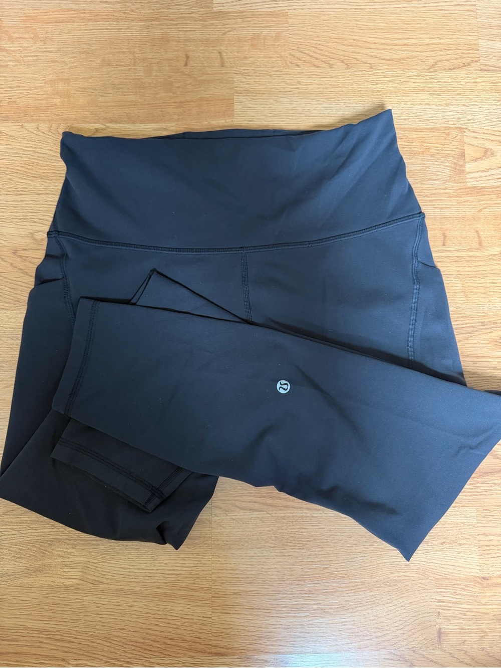 Lululemon Black Wunder Train High-Rise Tights With Pockets- 25”